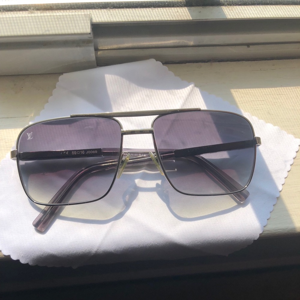 Louis Vuitton Attitude Z0260U Aviators
